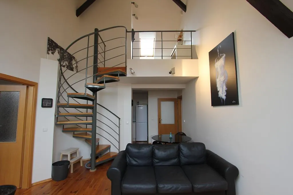 Apartment Italska  Prague