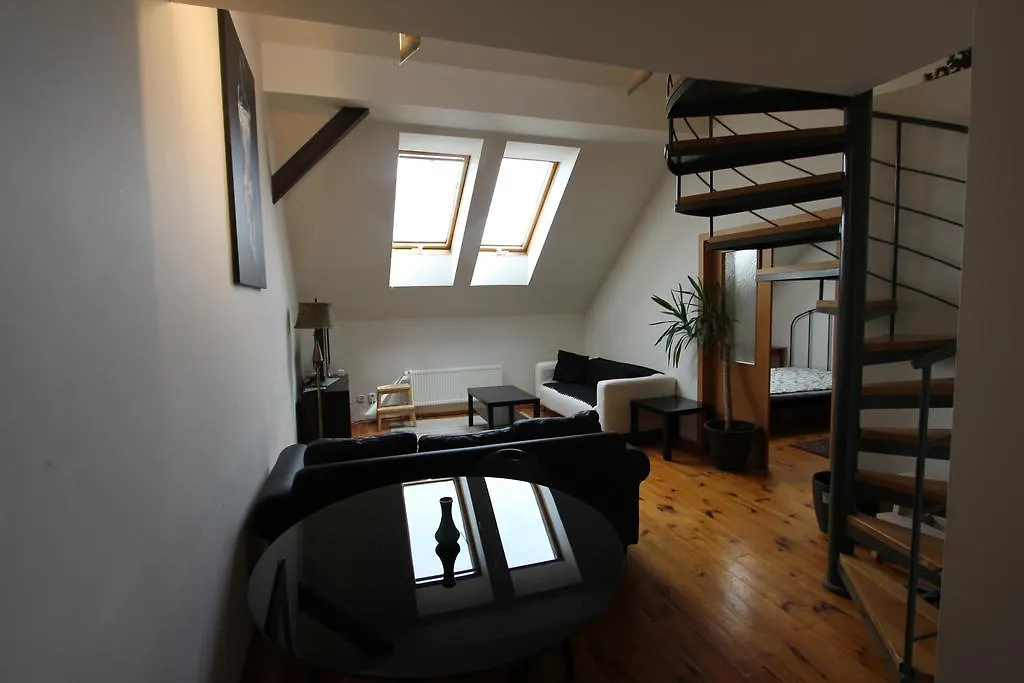 Apartment Italska  Prague